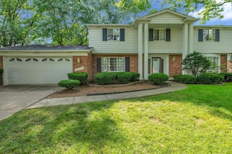 29947 Fernhill Dr, Farmington Hills, MI 48334