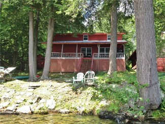 51 Pinehaven Dr, Hartford, ME 04220