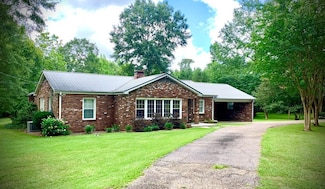 1211 Old Jackson Rd, Liberty, MS 39645