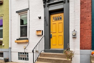 4404 Davison St, Pittsburgh, PA 15201
