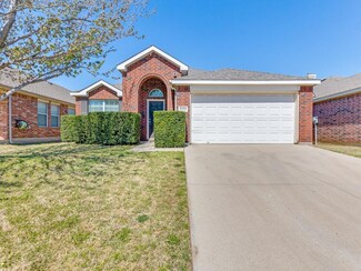 6252 Trinity Creek Dr, Fort Worth, TX 76179