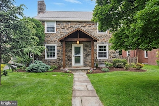 143 Sutton Rd, Ardmore, PA 19003