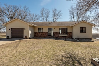 36350 276 St, Henderson, MN 56044