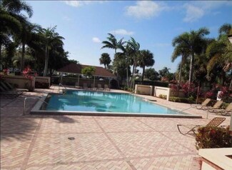 832 Blue Ridge Cir, West Palm Beach, FL 33409