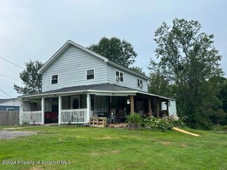 851 Maplewood Rd, Lake Ariel, PA 18436
