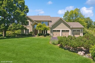 49 Gentry Dr, Hawthorn Woods, IL 60047
