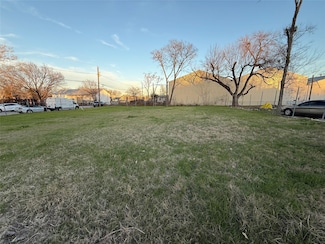 2210 Akron St, Dallas, TX 75212