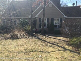 157 Bowsprit Rd, Manahawkin, NJ 08050