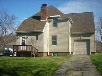 1318 Ohioview Dr, Industry, PA 15052