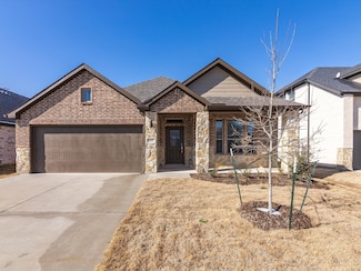 643 Medinah Rd, Red Oak, TX 75154