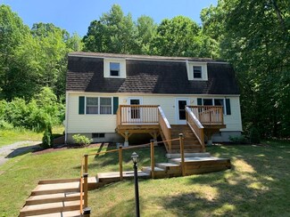30-32 Rolling Acres Rd, Lunenburg, MA 01462