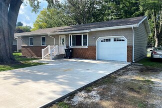 488 W South St, Winamac, IN 46996