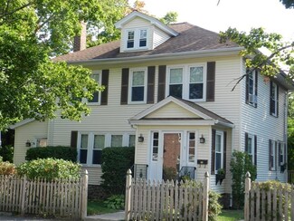 5 Hamill Rd, Worcester, MA 01602