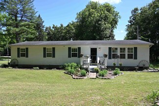 8515 S Ash St, Monterey, IN 46960
