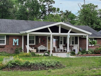 4068 Ridge Rd, Chincoteague Island, VA 23336