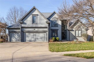 8606 N Oregon Ave, Kansas City, MO 64154