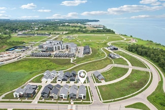 4238 E Lake Vista Blvd, Oak Creek, WI 53154