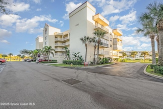 8961 Lake Dr Unit 506, Cape Canaveral, FL 32920