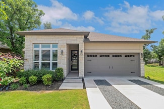 121 Monterey Oak Trail, Georgetown, TX 78628