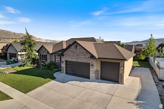 977 W White Wulff Dr, Bluffdale, UT 84065