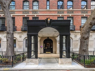 210 E Pearson St Unit 7B, Chicago, IL 60611
