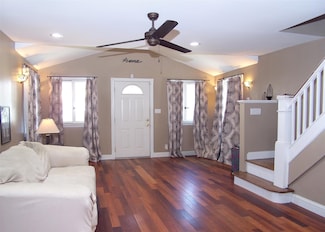 124 Berkley St, Valley Stream, NY 11581