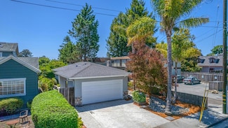 1422 Broadway, Santa Cruz, CA 95062