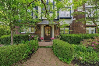 2142 Easthill Ave, Cincinnati, OH 45208