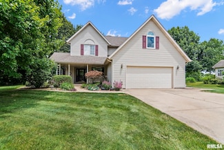 407 Dogwood Ct, Riverton, IL 62561