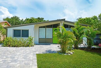 301 Enfield St, Boca Raton, FL 33487
