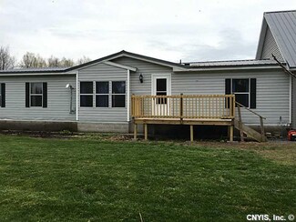 8471 Eldorado Rd, Henderson, NY 13650