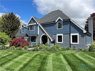 7106 Country Creek Rd, Maumee, OH 43537