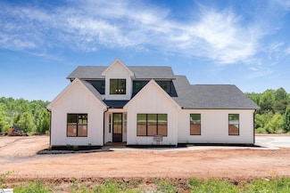 17 Burns Rd, Travelers Rest, SC 29690