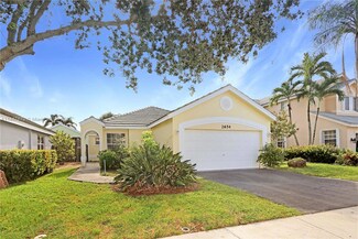 2654 Pinewood Ct, Davie, FL 33328
