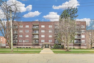 1433 Perry St Unit 305, Des Plaines, IL 60016