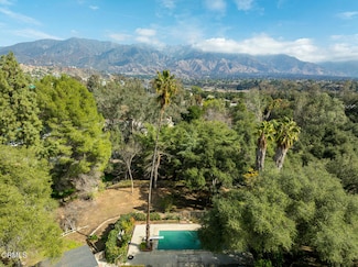 225 Berkshire Ave, La Canada Flintridge, CA 91011