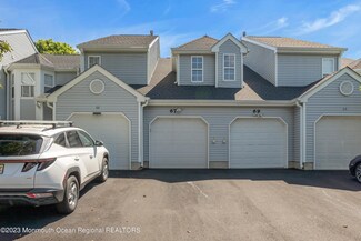 67 Pagoda Ln, Freehold, NJ 07728