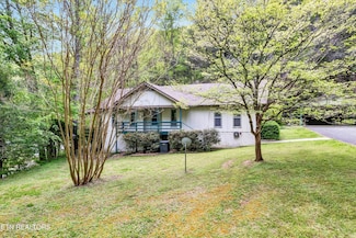 3178 N Clear Fork Rd, Sevierville, TN 37862