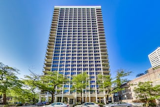 88 W Schiller St Unit 1806L, Chicago, IL 60610