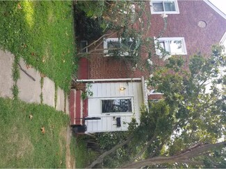 1367 N Chesapeake Rd, Camden, NJ 08104