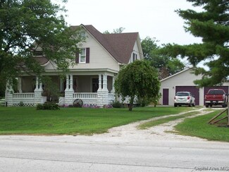 672 State Route 106 W, Winchester, IL 62694