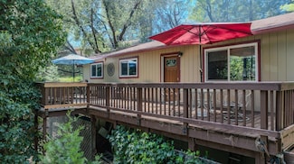 734 Utica Dr, Hathaway Pines, CA 95233