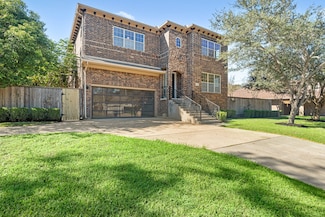 9714 Braesmont Dr, Houston, TX 77096