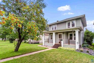 4618 W 5th St, Duluth, MN 55807
