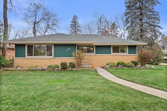 6183 N 118th St, Milwaukee, WI 53225