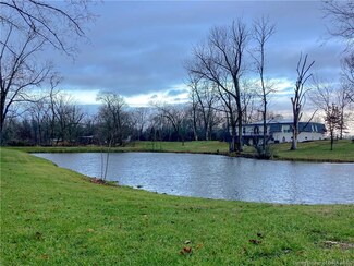 8568 Lakewood Dr, Charlestown, IN 47111