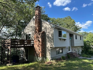 15 Curlew St, West Roxbury, MA 02132