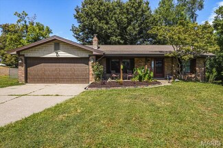19726 Old Jamestown Rd, Florissant, MO 63034