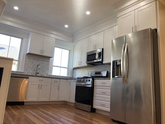 62 Thomas St Unit 2, New Bedford, MA 02740
