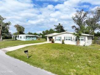 1017 Iowa Ave, Lynn Haven, FL 32444